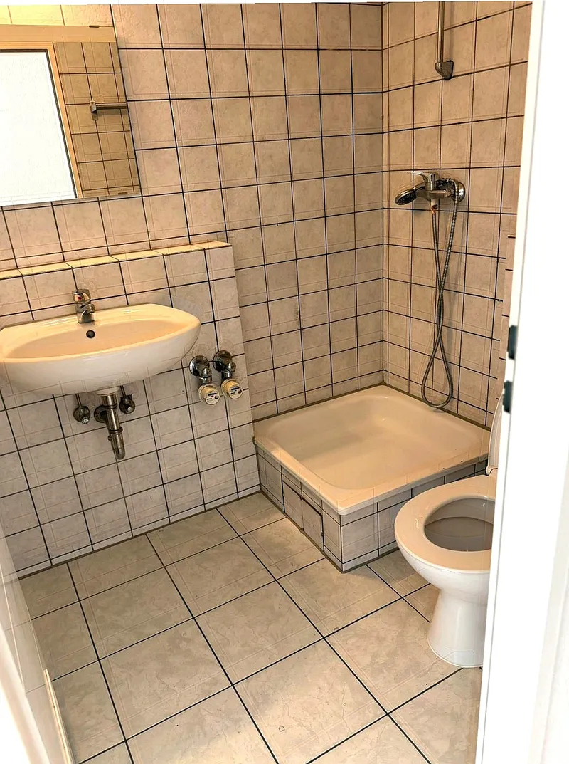 Duschbad &mdash; Mietwohnung D&uuml;sseldorf-Bilk